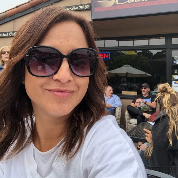 Meet your Posher, Patty - Picture 1 of 1